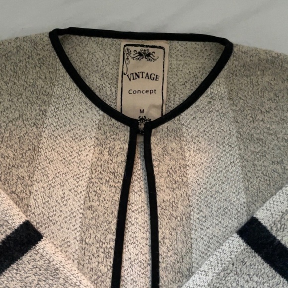 Vintage Concept Cardigan - Picture 2 of 5